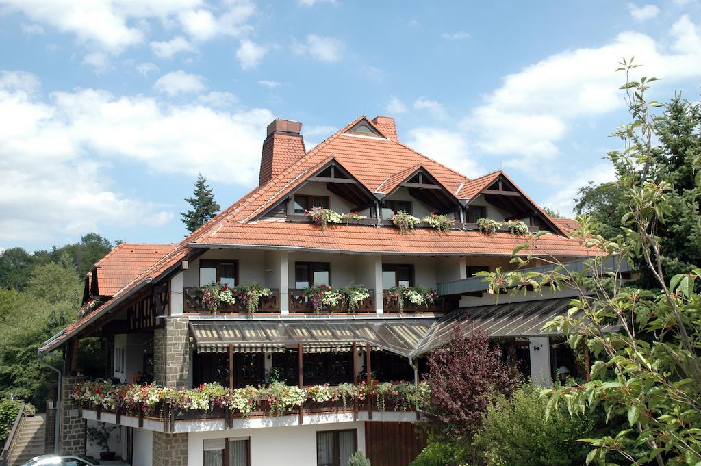 Hotel - Reweschnier Kusel ภายนอก รูปภาพ