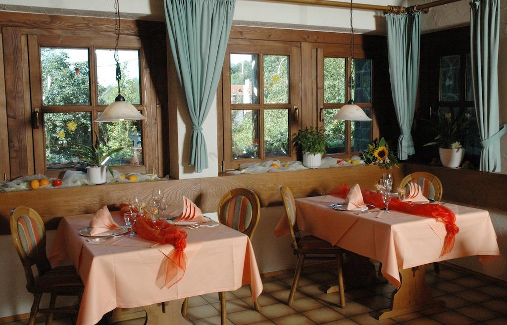 Hotel - Reweschnier Kusel ภายนอก รูปภาพ