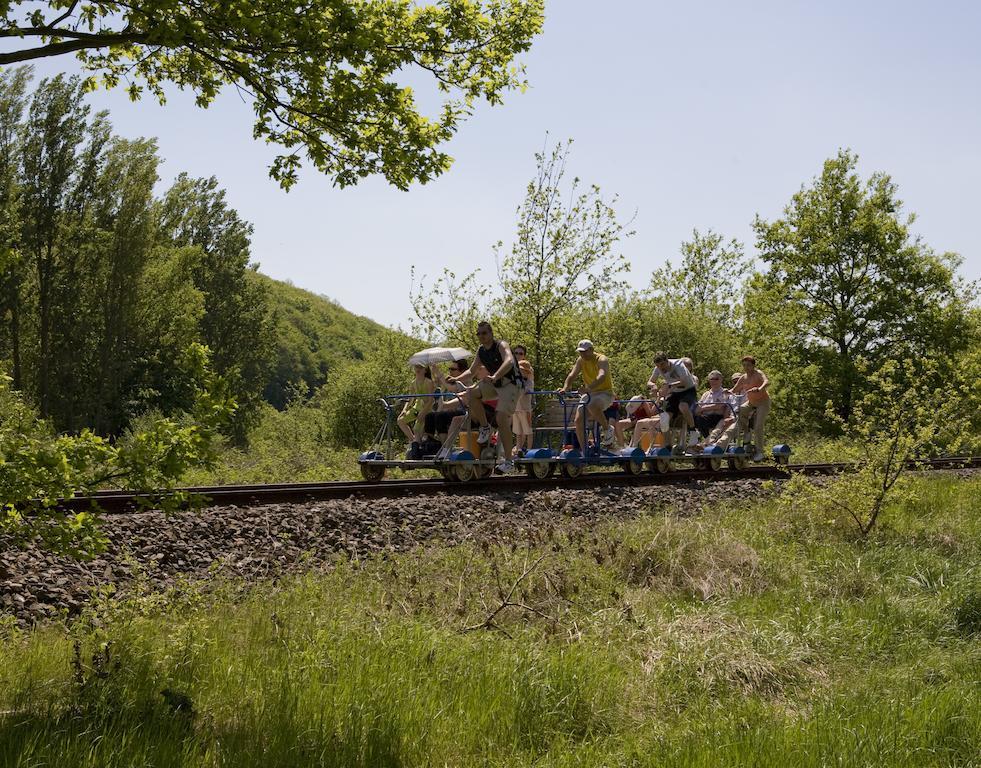 Hotel - Reweschnier Kusel ภายนอก รูปภาพ